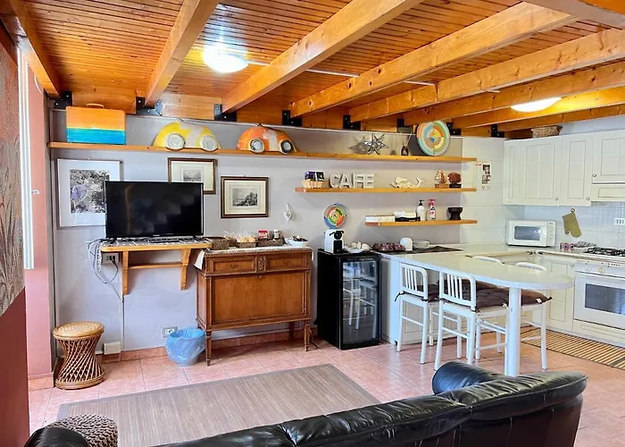 Borgo * Βεντιμίλια